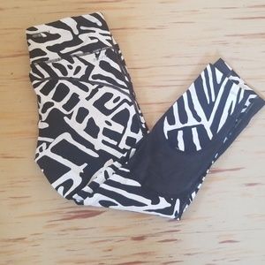 Nike Zebra Crop Leggings